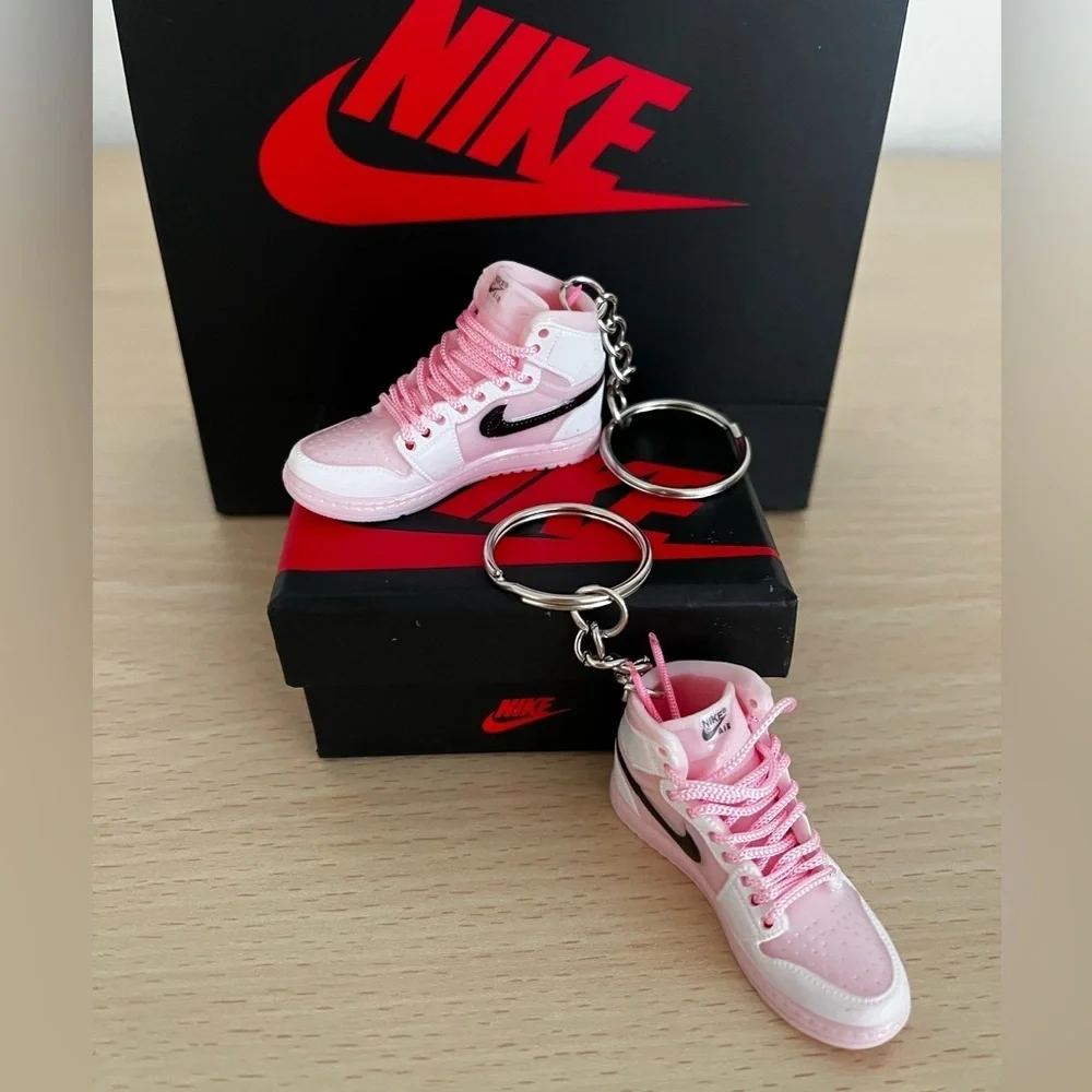 Pink and Black Fashion Sneaker Keychain BNIB with Box Shopper